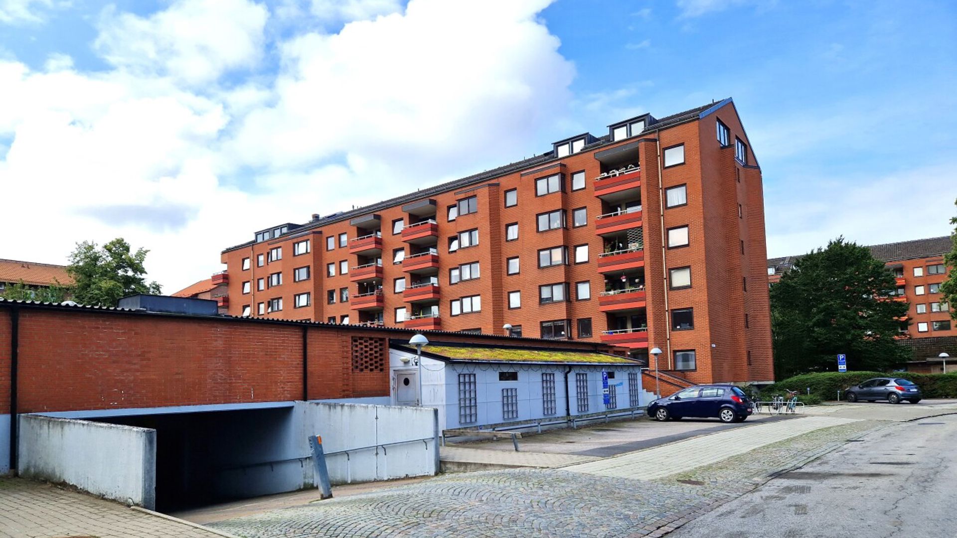 Kramersvägen 10, Västra Innerstaden - Kontor i källarplan med bra ljusinsläpp!
