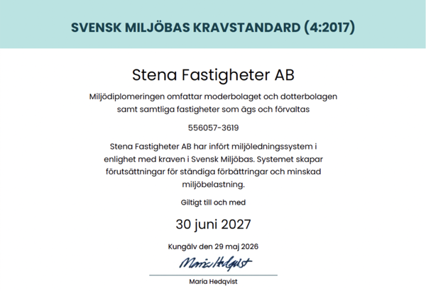 Certifikat från SUSA Sustainable Standards med rubriken ”Svensk Miljöbas Kravstandard (4:2017)”. Under står ”Stena Fastigheter AB” och en text som beskriver att miljödiplomeringen omfattar moderbolaget, dotterbolagen och alla fastigheter som ägs och förvaltas.