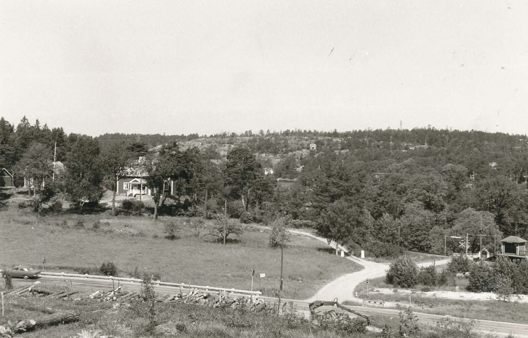 Svart vitt foto på Fisksätra Gård.