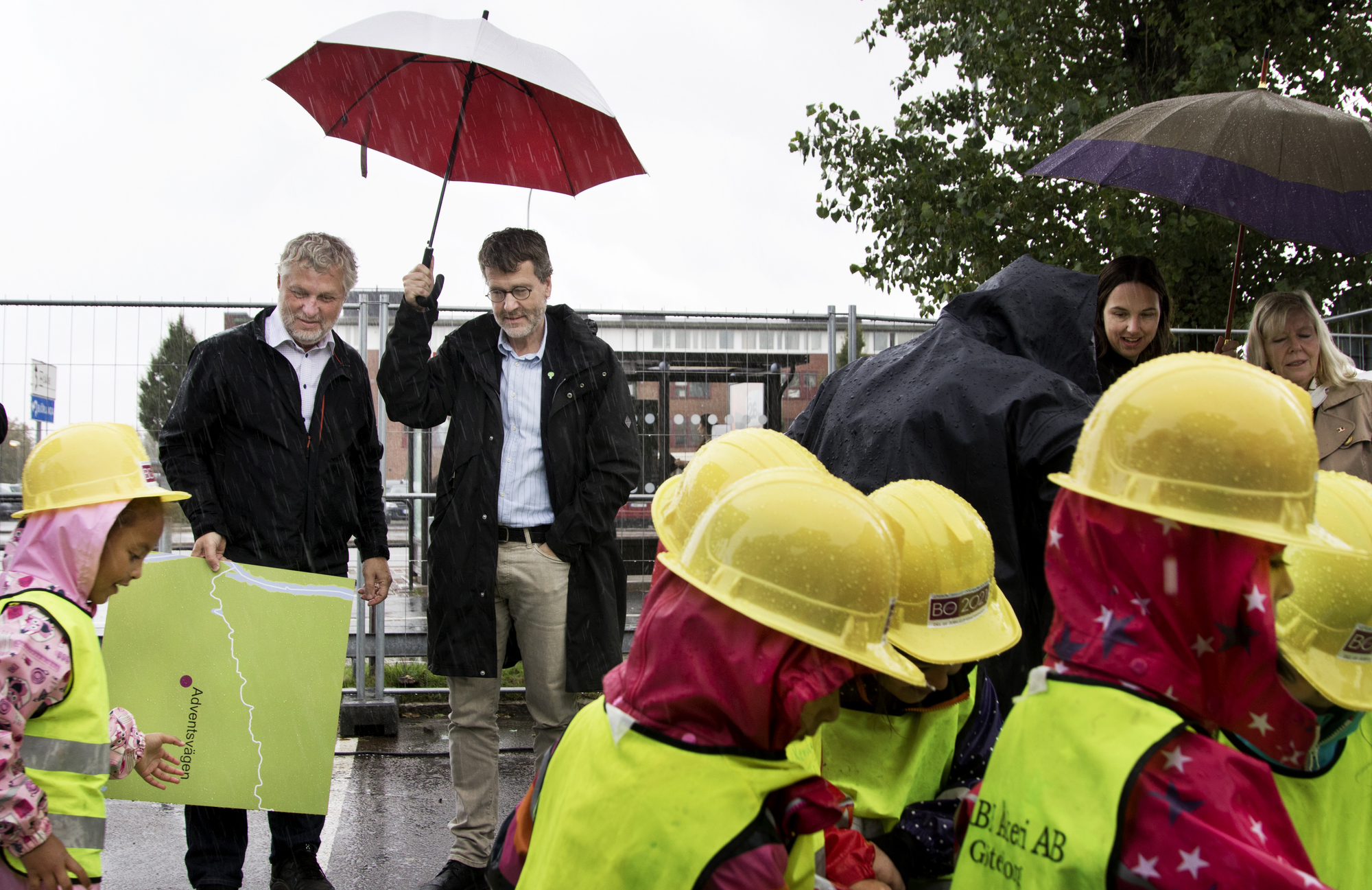 Bild på spadtag på Hisingen i samband med BoStad2021