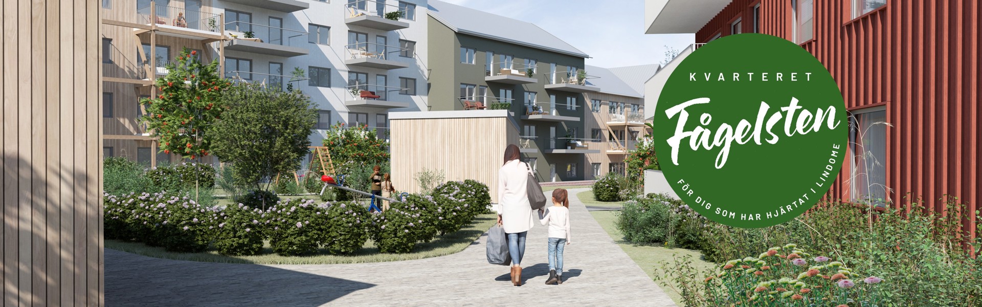 Bild på en av gårdarna i Kvarteret Fågelsten. En mamma håller sin dotter i handen.