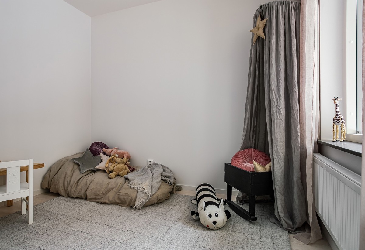 Visningslägenhet i Atlantis med fokus på barnrummet