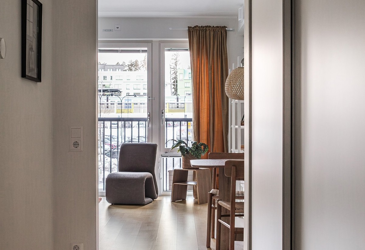 Visningslägenhet i Atlantis med fokus på hallen