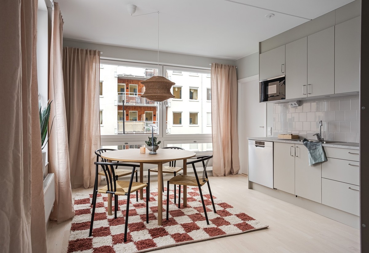 Visningslägenhet i Stella med fokus på kök