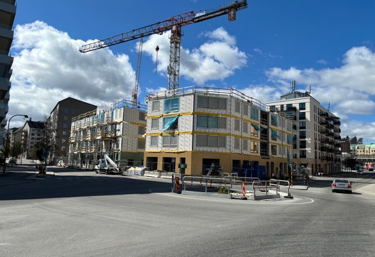 Byggnation av flerfamiljshuset Stella i Vega.